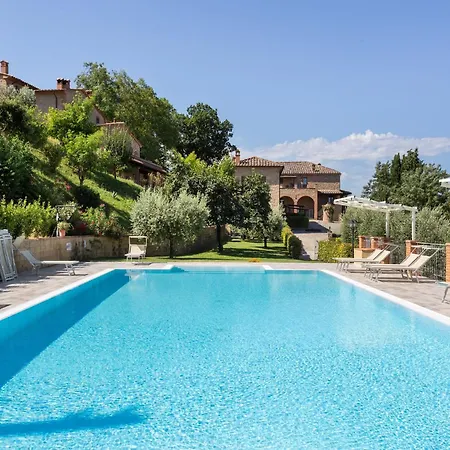 Holiday home Lavish In With Pool