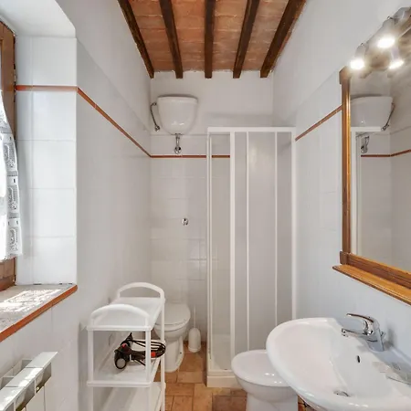 Lavish In With Pool Holiday home