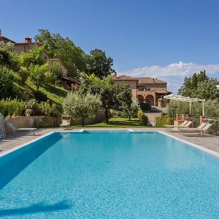 Holiday home Lavish In With Pool