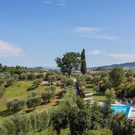 Lavish In With Pool Dom wakacyjny Volterra