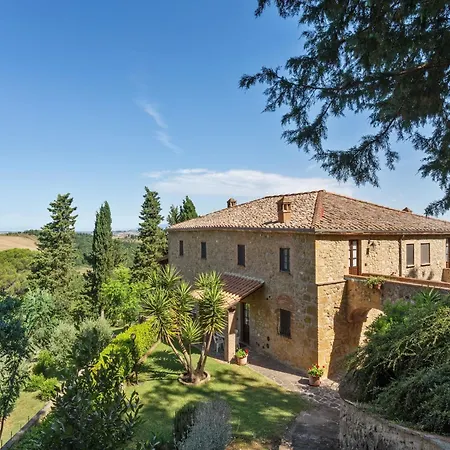 Lavish In With Pool Volterra